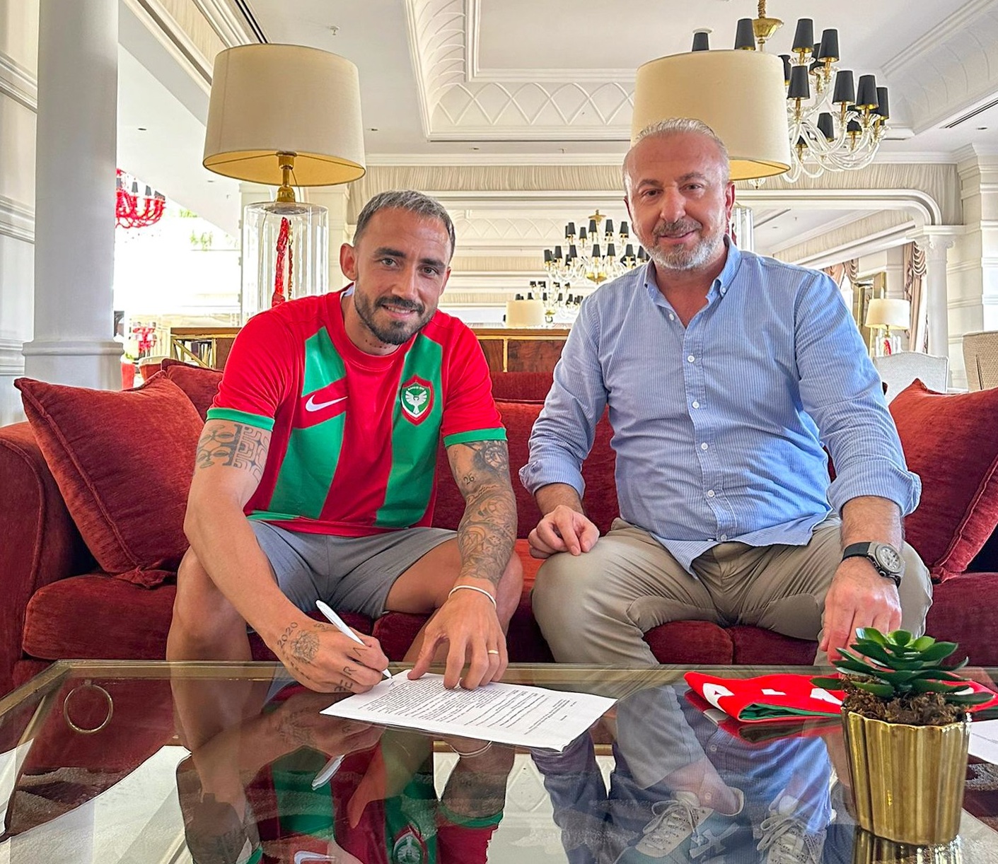 Amedspor Futbolcusu  Batuhan Tur ile 1 yıllık Sözleşme imzaladı